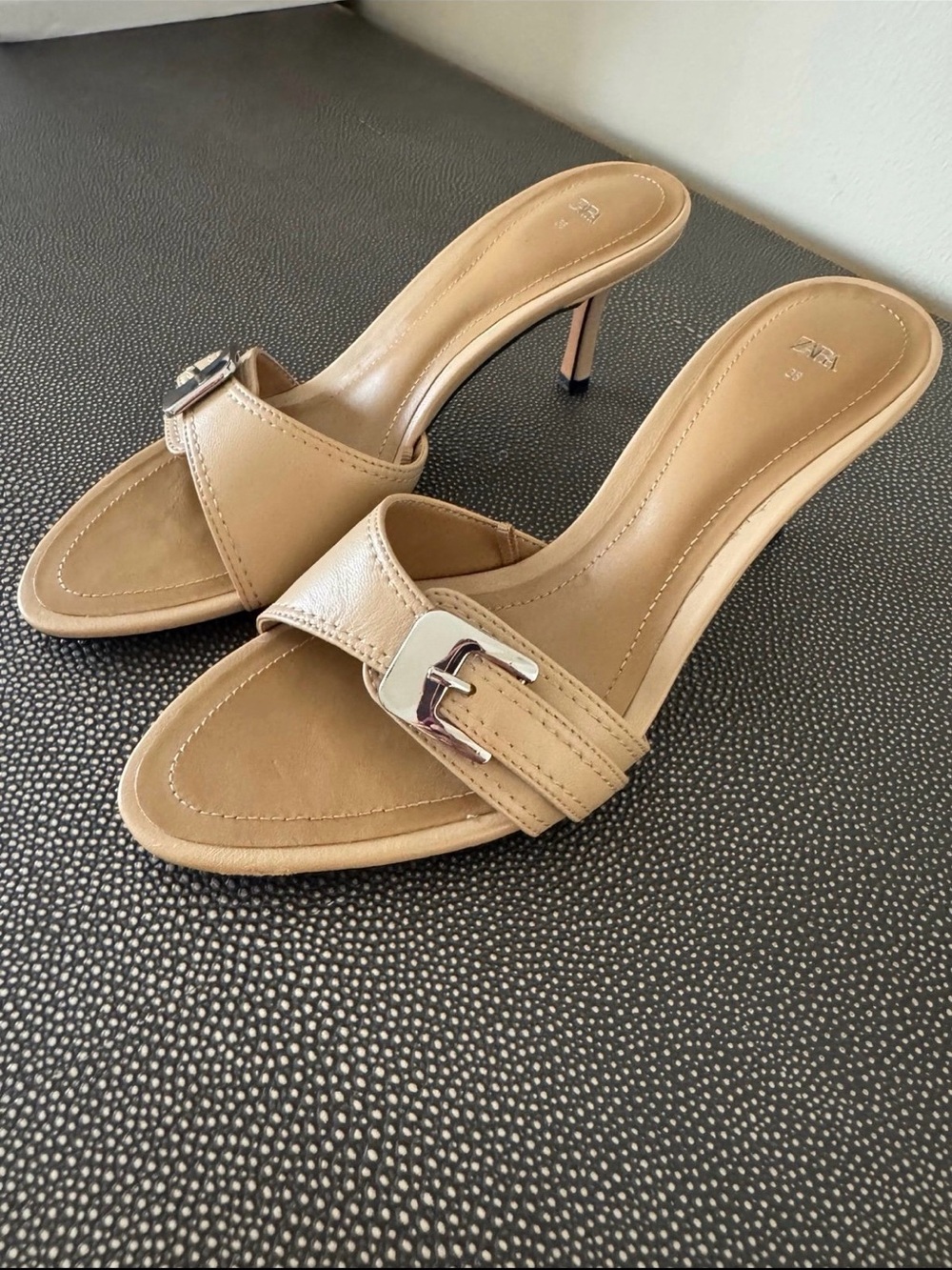 Zara Leather Beige Mules